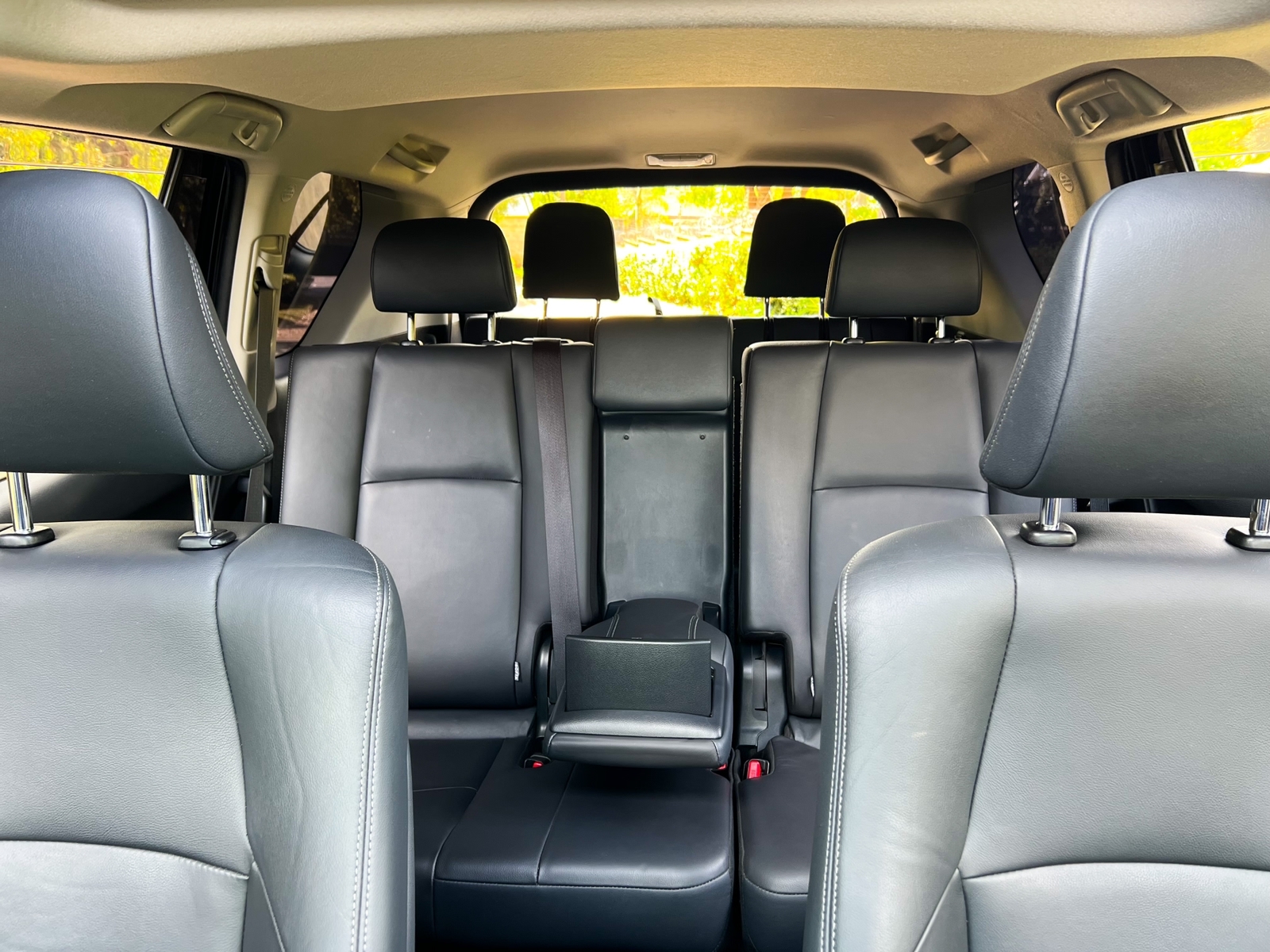 2015-toyota-Land Cruiser Prado-1144