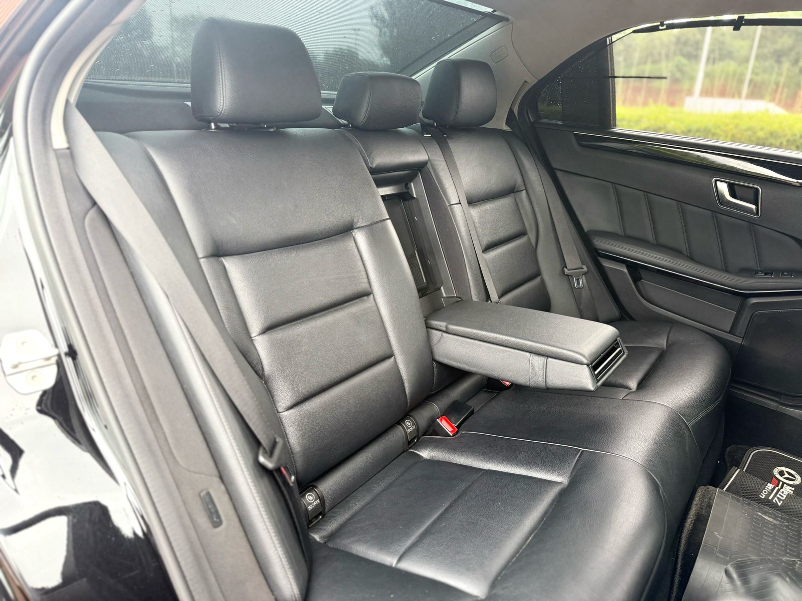 mercedes-benz-e-350-2012-1944