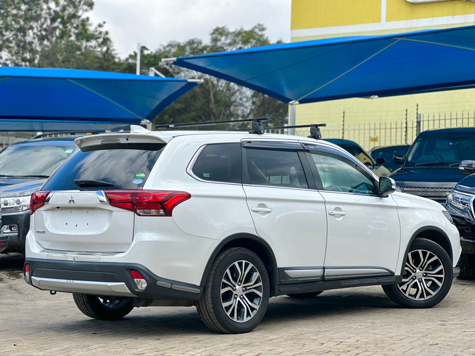 mitsubishi-outlander-2016-1268