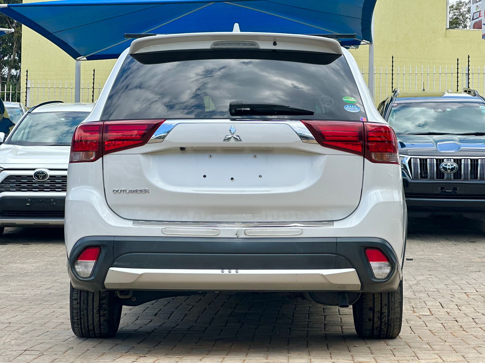 mitsubishi-outlander-2016-1268