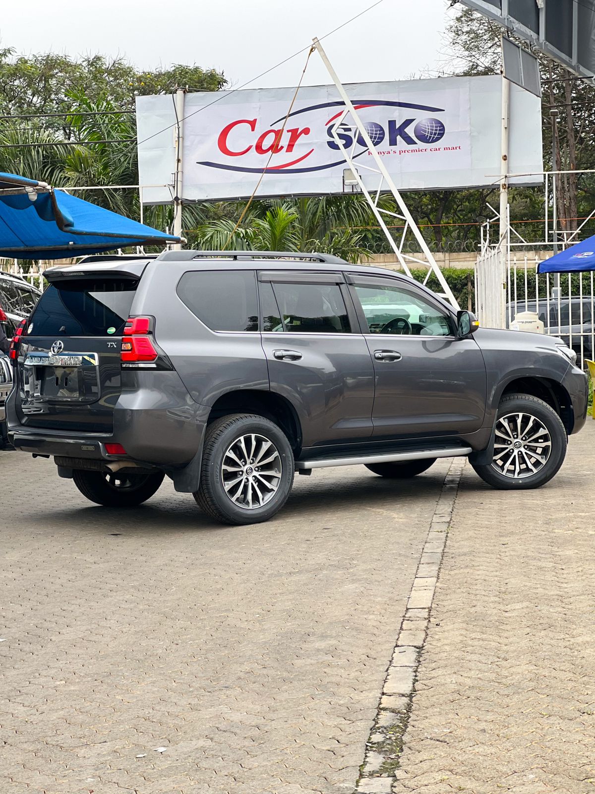 toyota-land-cruiser-prado-2018-1291