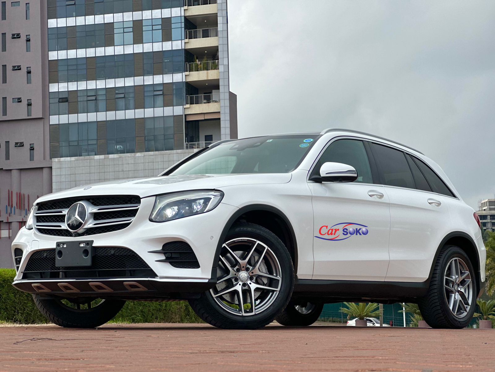 mercedes-benz-glc-2016-1336