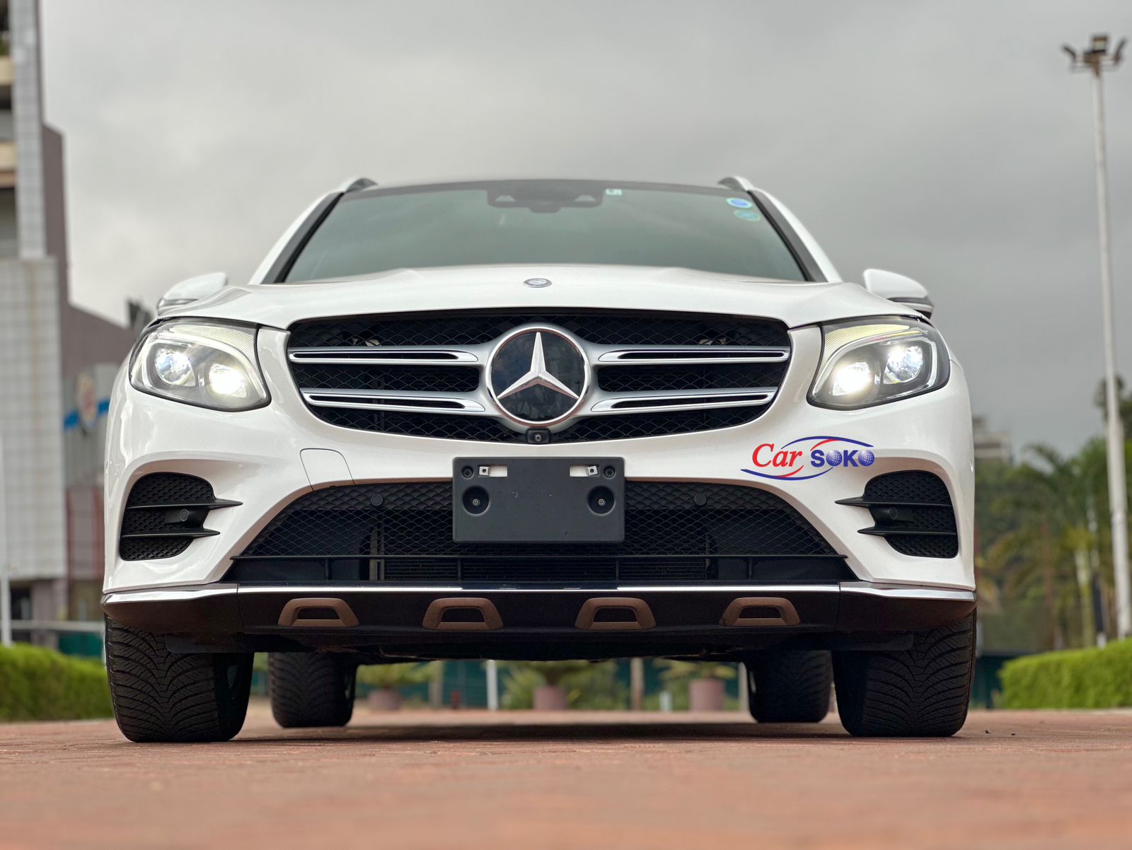 mercedes-benz-glc-2016-1336
