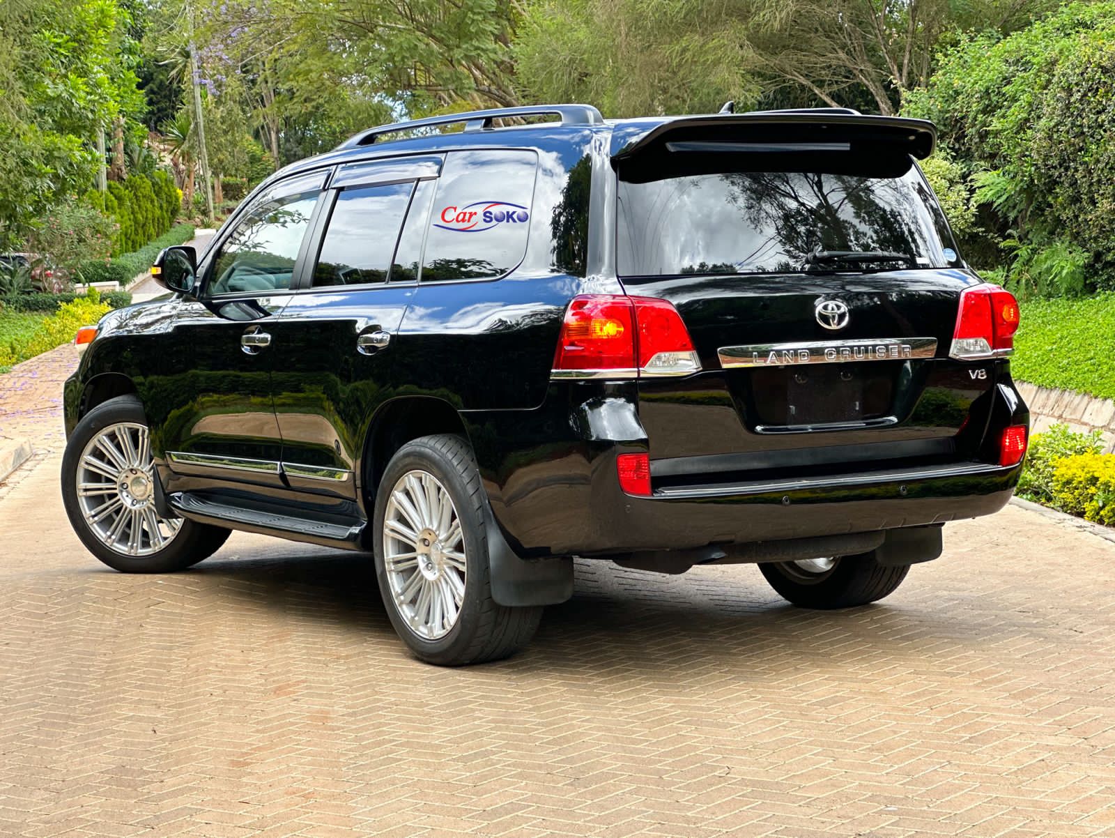 toyota-land-cruiser-2014-1373