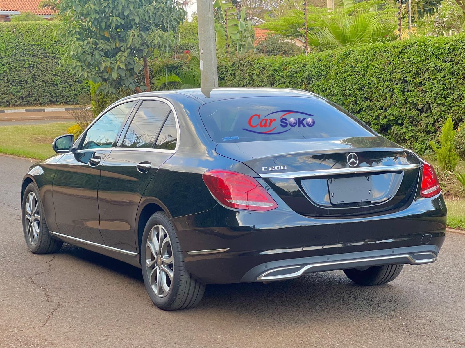 2015-mercedes-benz-C200-1110