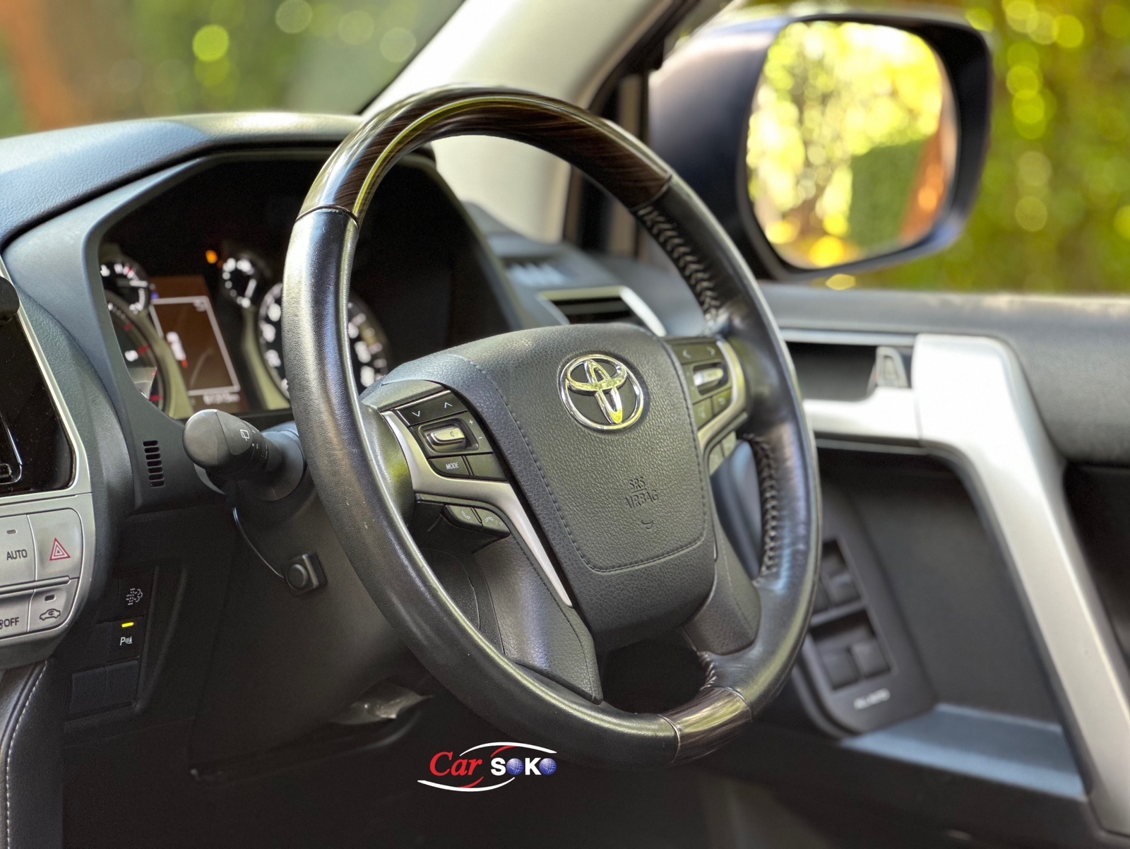 2017-toyota-Land Cruiser Prado-1114