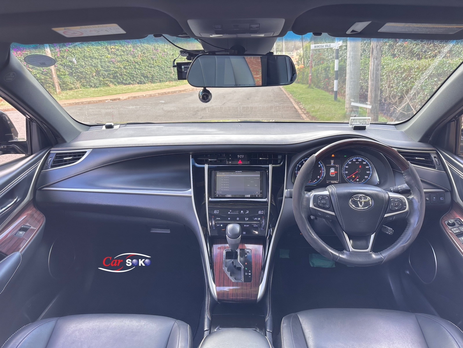 2015-toyota-Harrier-1121
