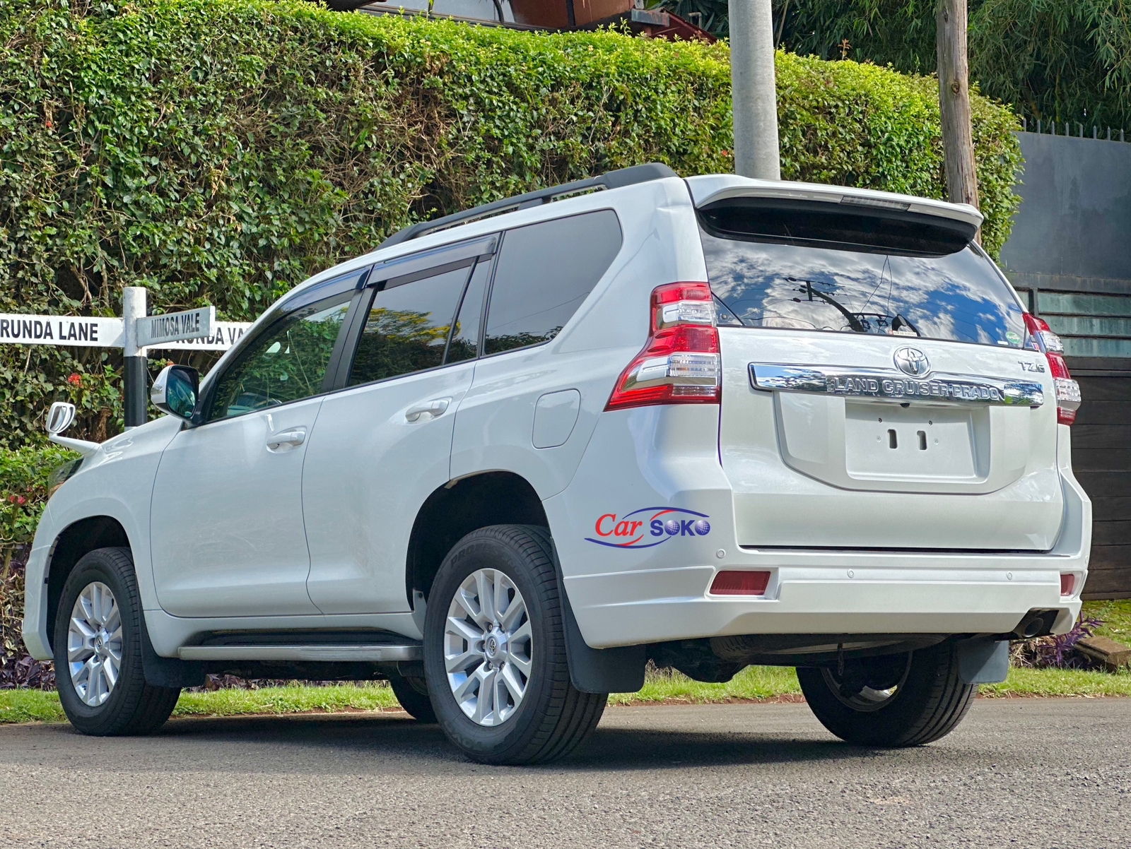 2015-toyota-Land Cruiser Prado-1126