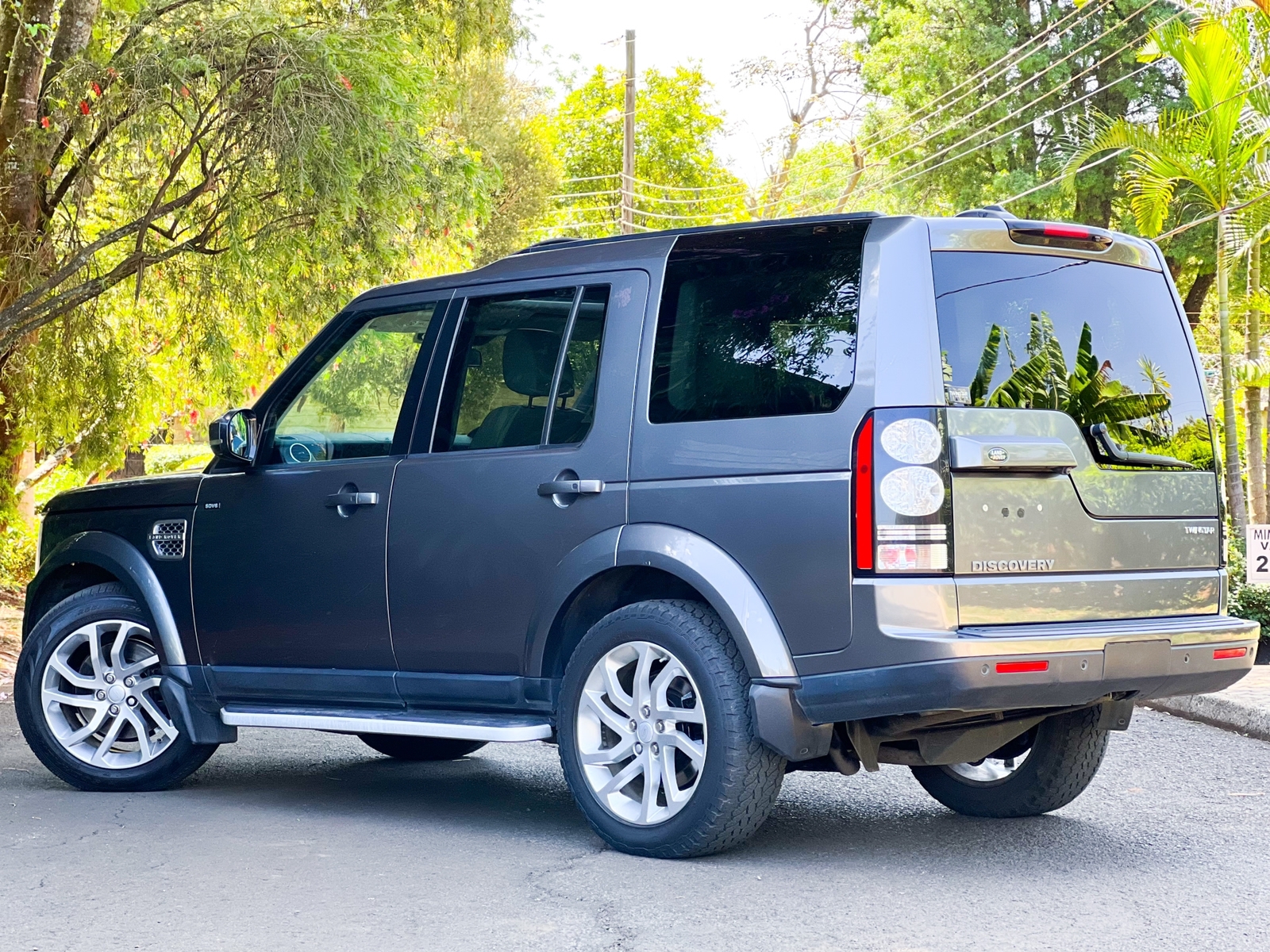 2015-land-rover-Discovery IV-1129