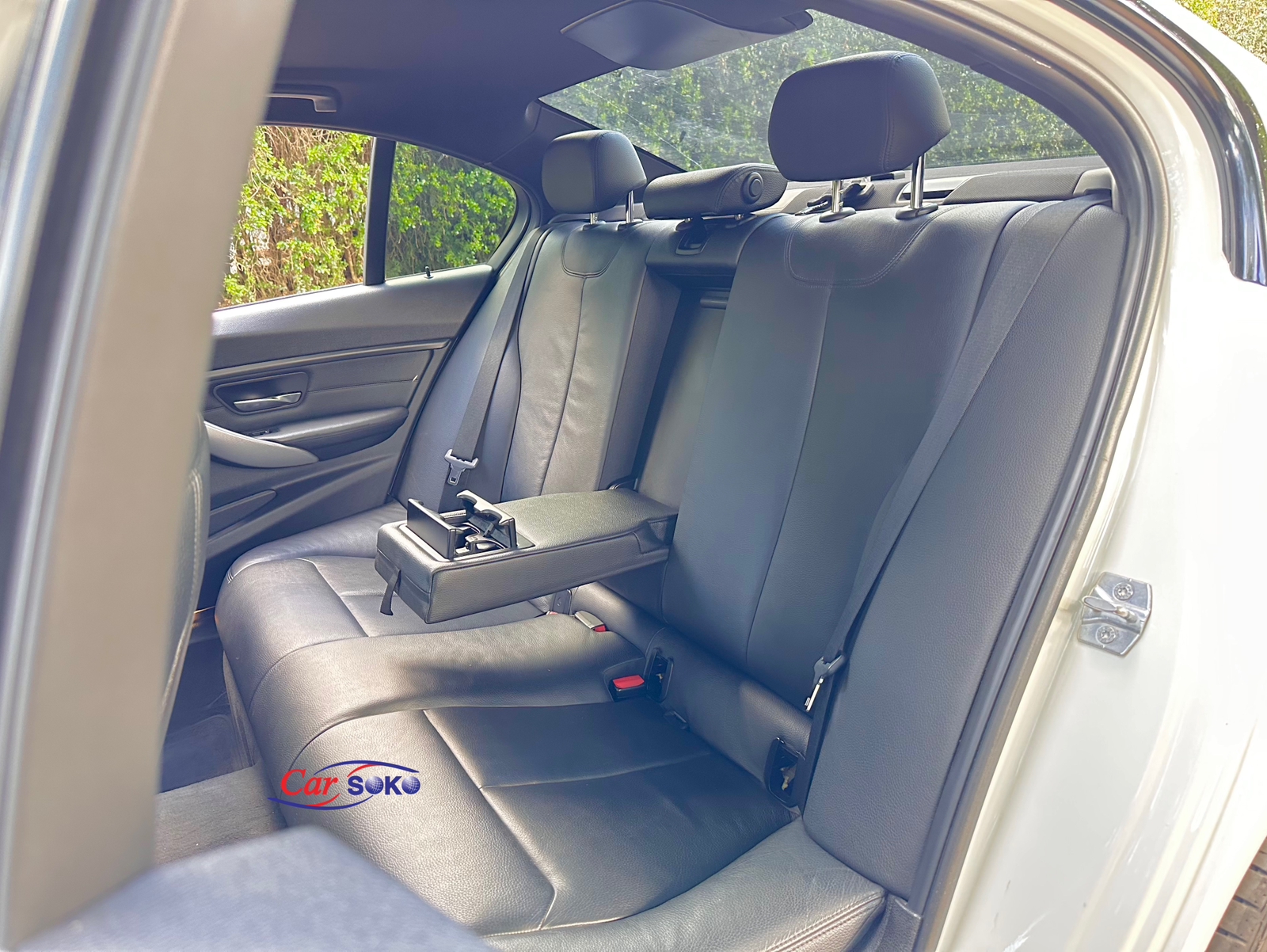 2013-bmw-320 i-1130