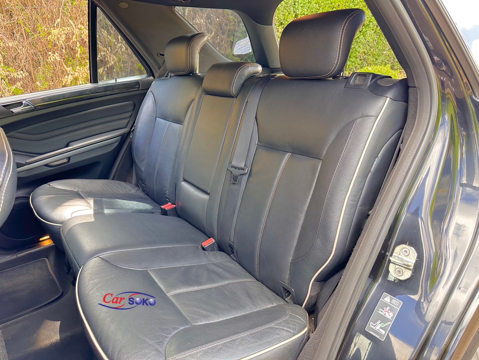 2011-mercedes-benz-ML 350-1134