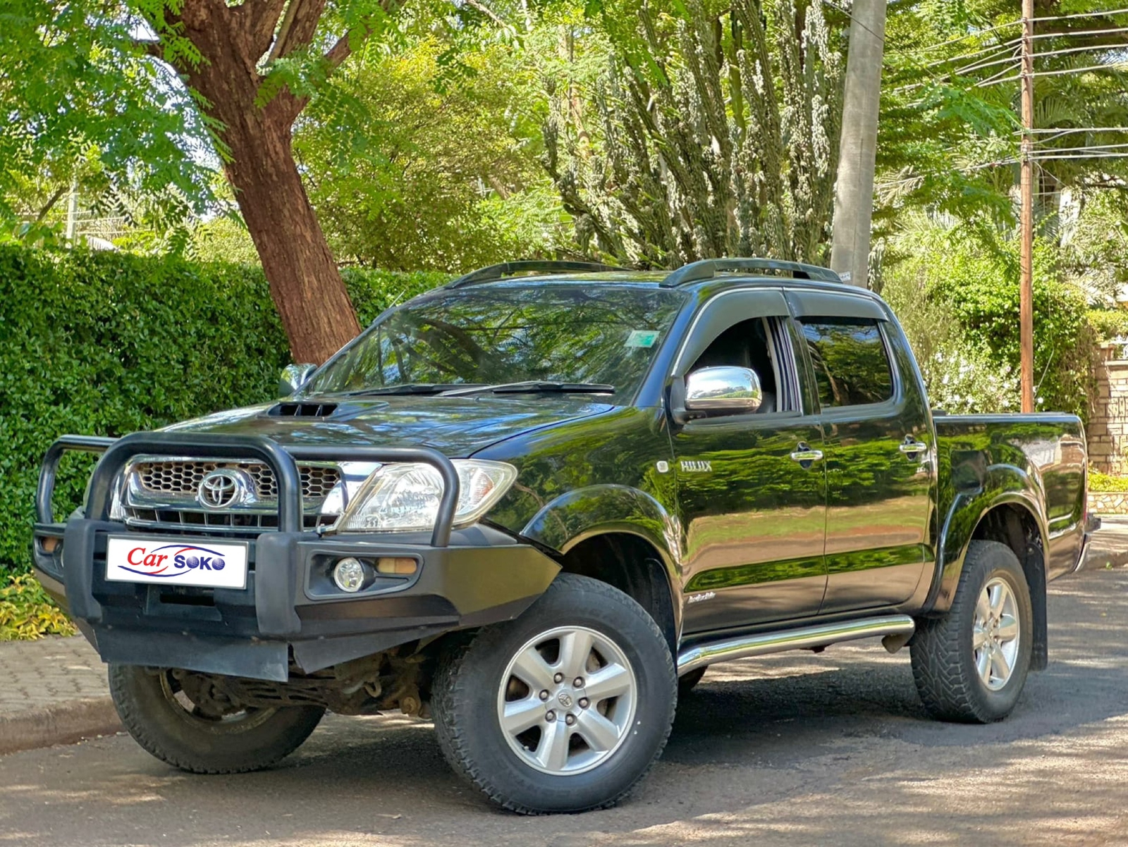 2011-toyota-Hilux-1137