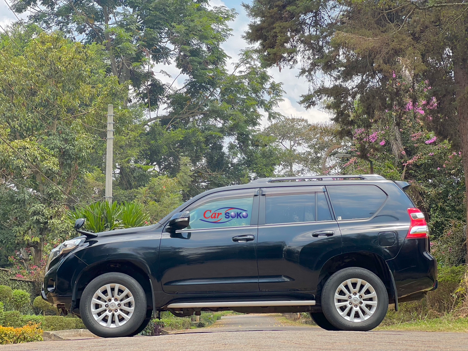 2014-toyota-Land Cruiser Prado-1138