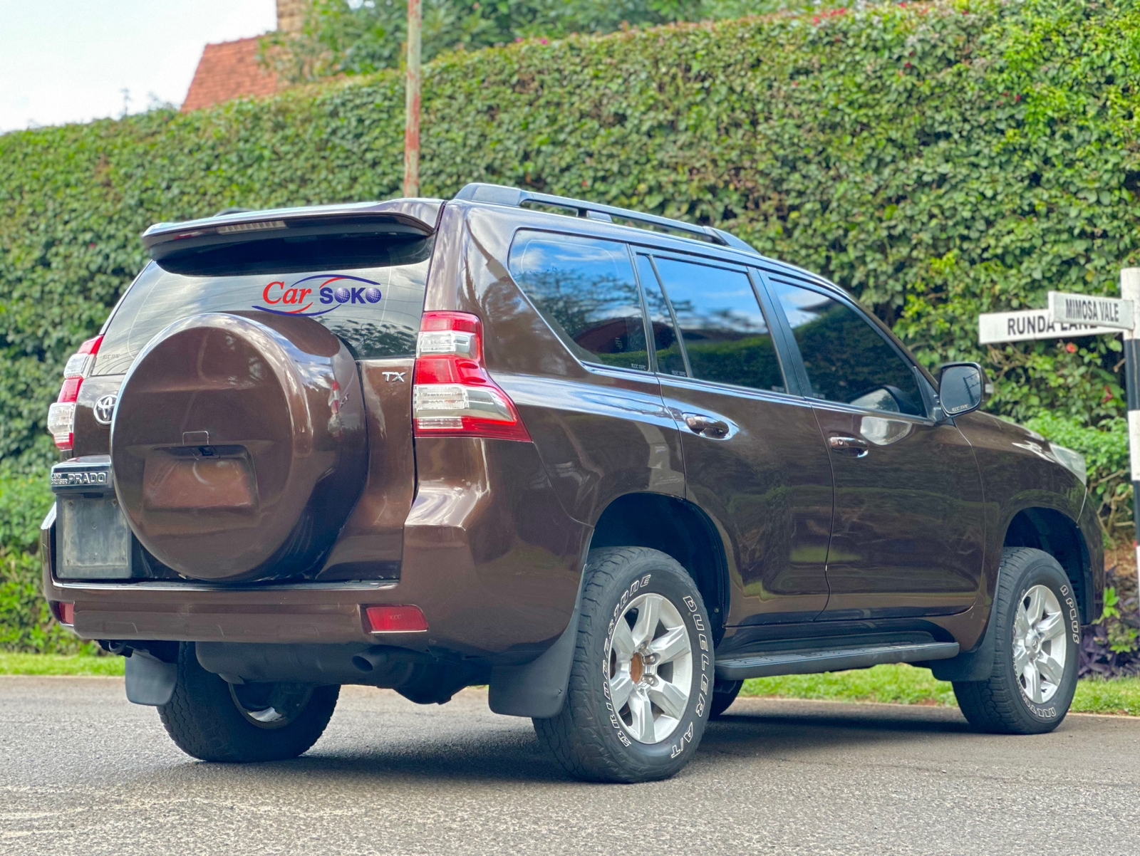 2014-toyota-Land Cruiser Prado-1140