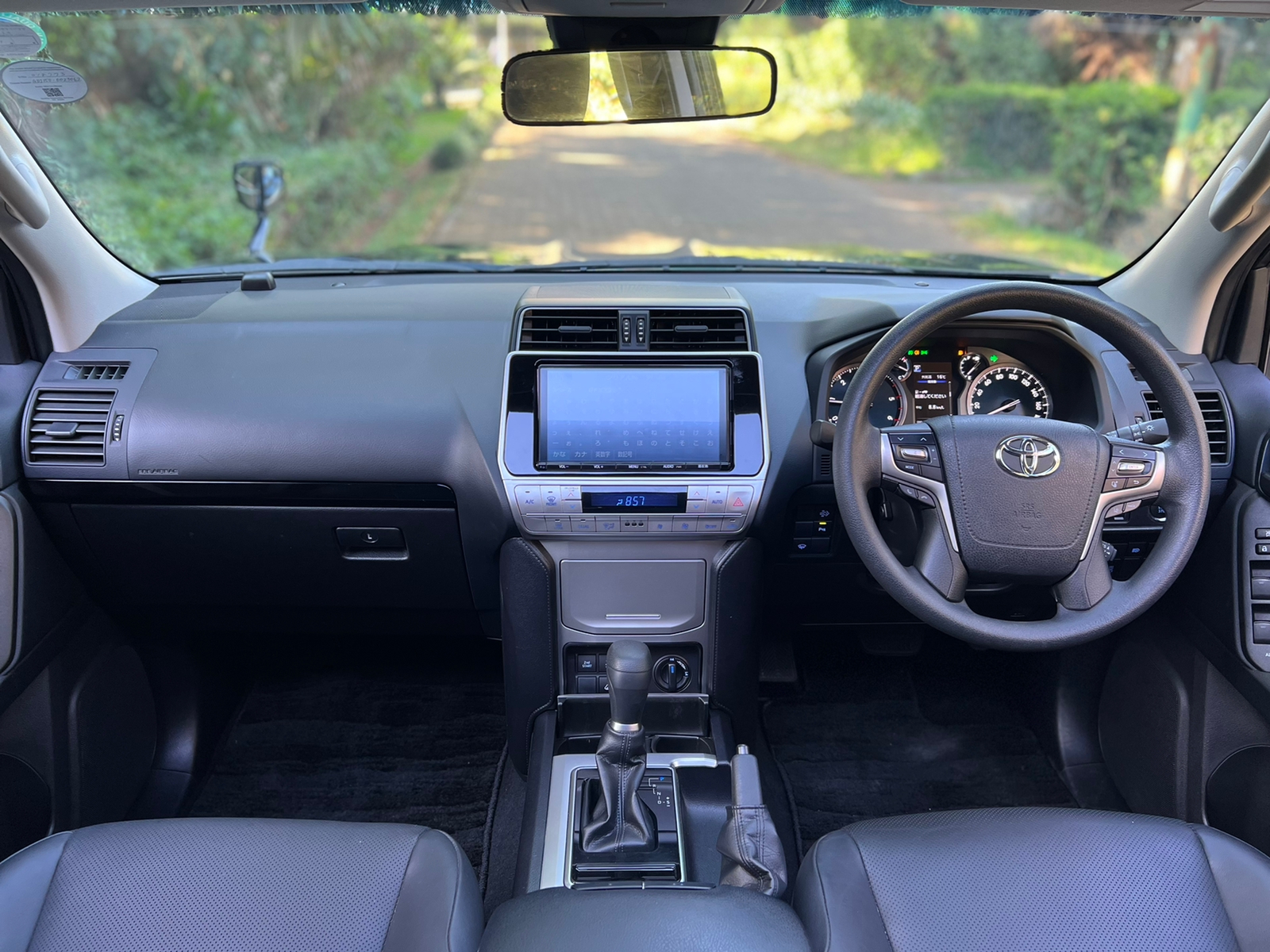 2017-toyota-Land Cruiser Prado-1141