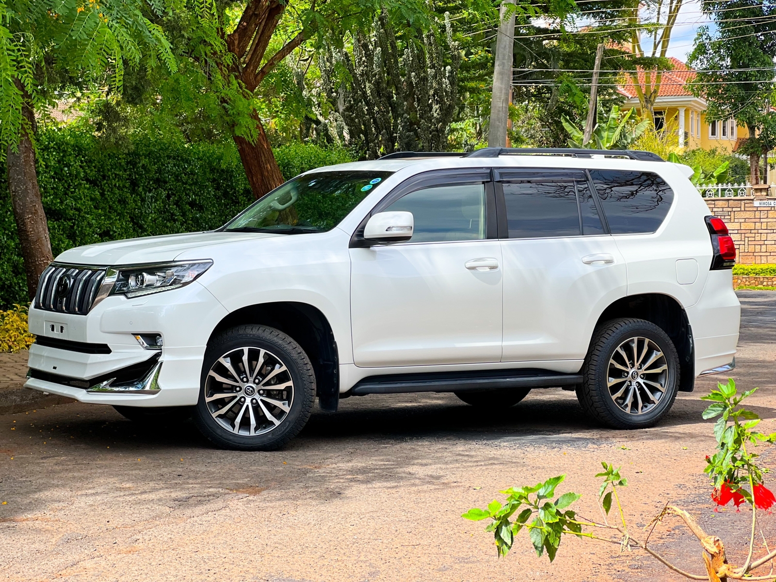 2018-toyota-Land Cruiser Prado-1143