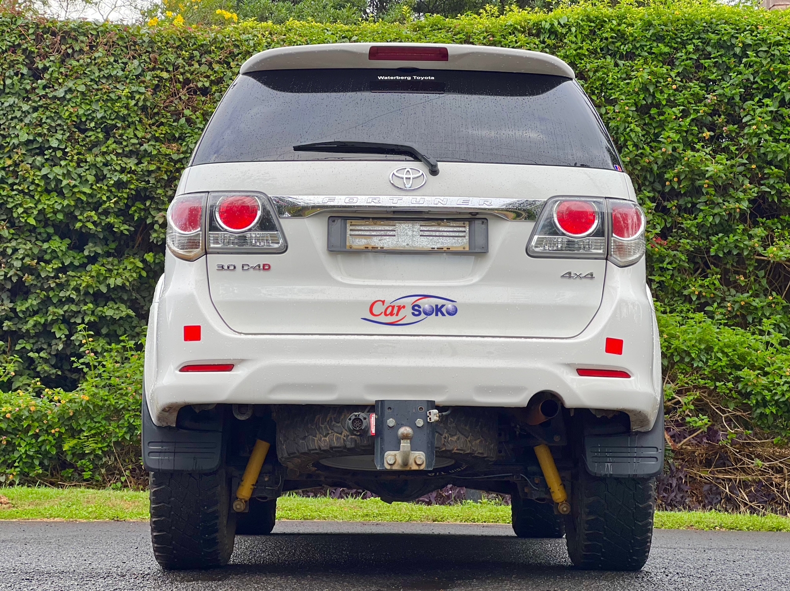 2015-toyota-Fortuner-1150