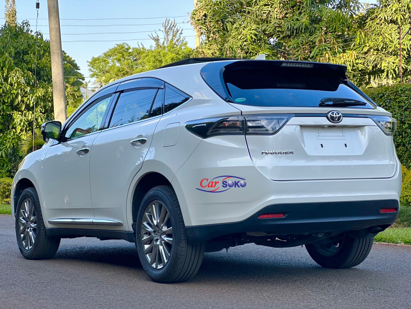 2015-toyota-Harrier-1151