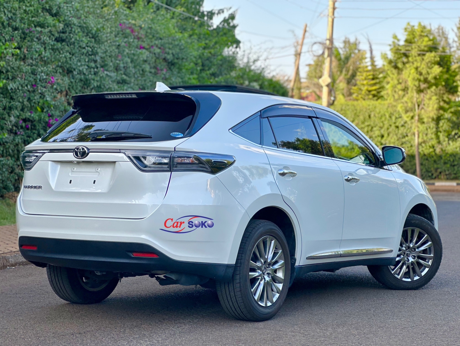 2015-toyota-Harrier-1151