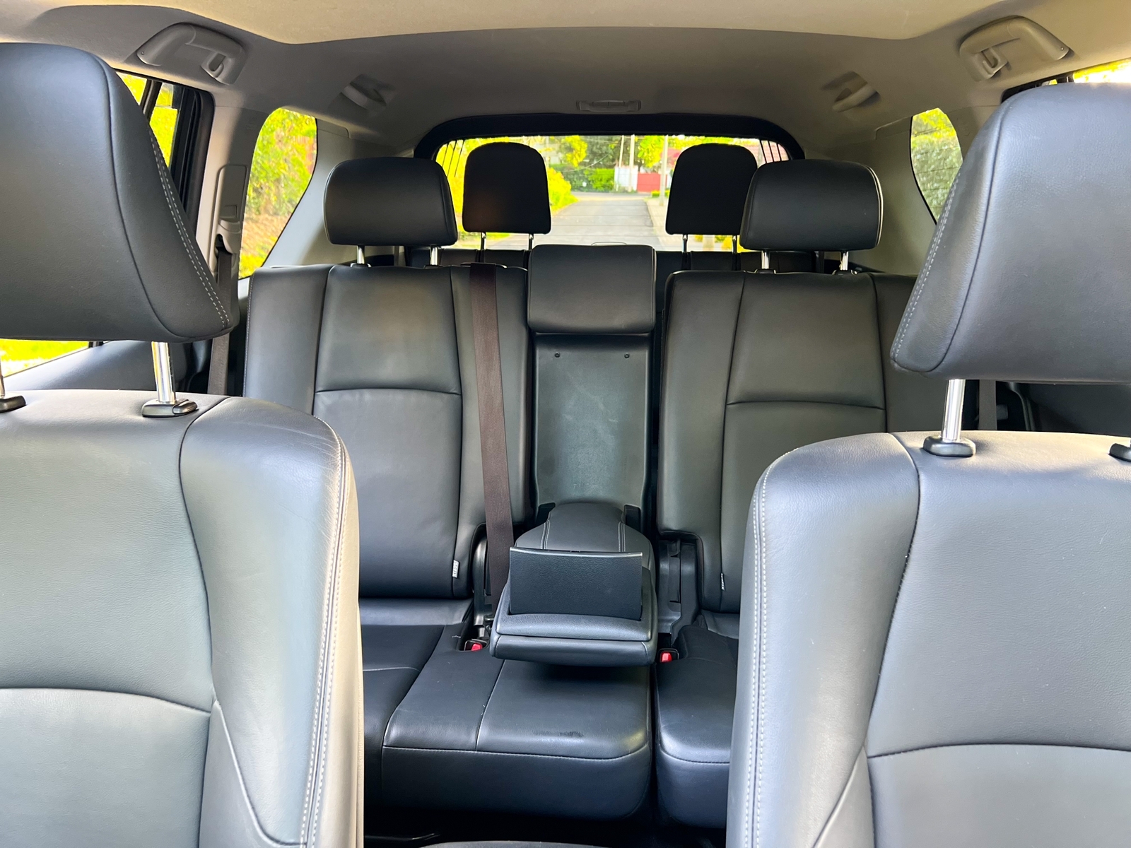 2016-toyota-Land Cruiser Prado-1155