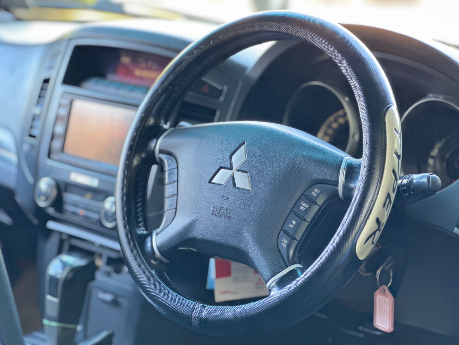 2007-mitsubishi-Pajero-1170