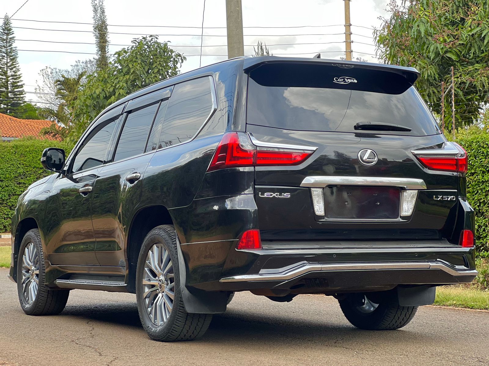 2016-lexus-LX-1174