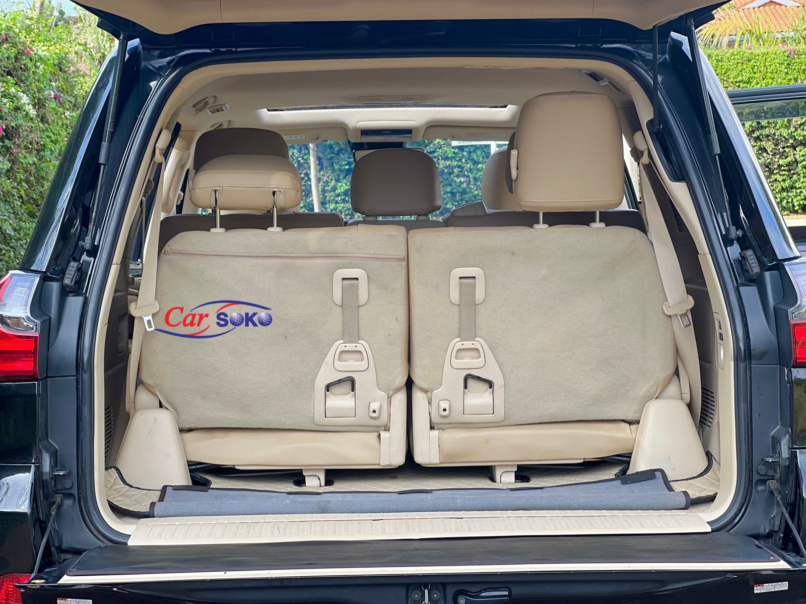2016-lexus-LX-1174
