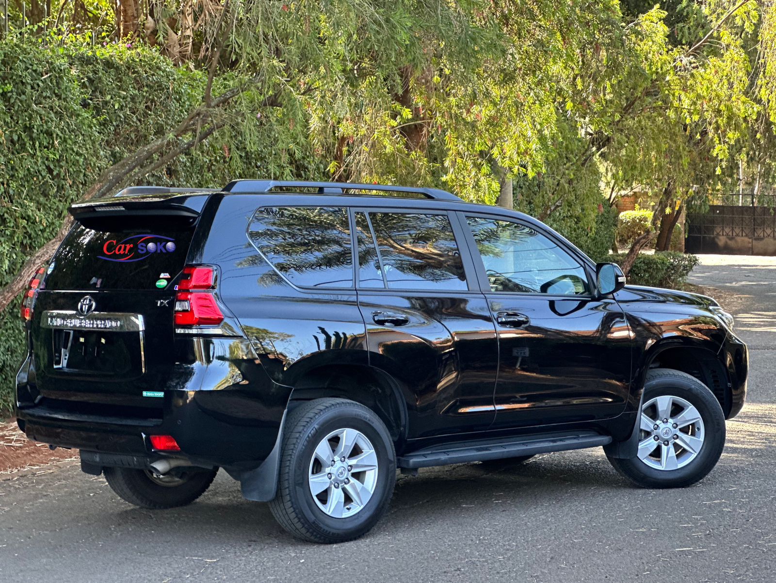 2017-toyota-Land Cruiser Prado-1175