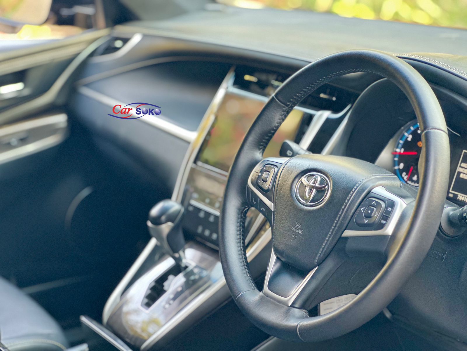 2014-toyota-Harrier-1177