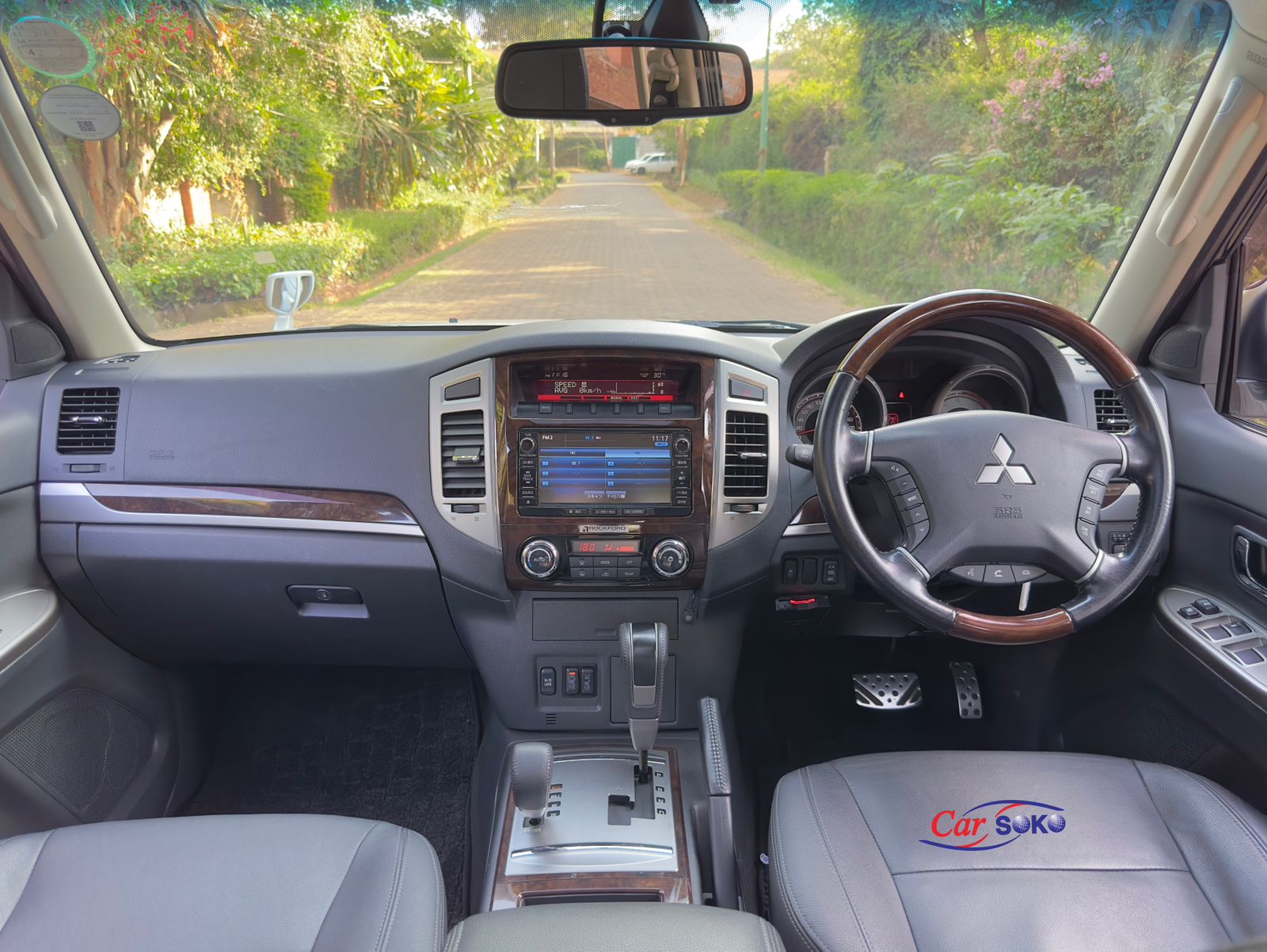2018-mitsubishi-Pajero-1180