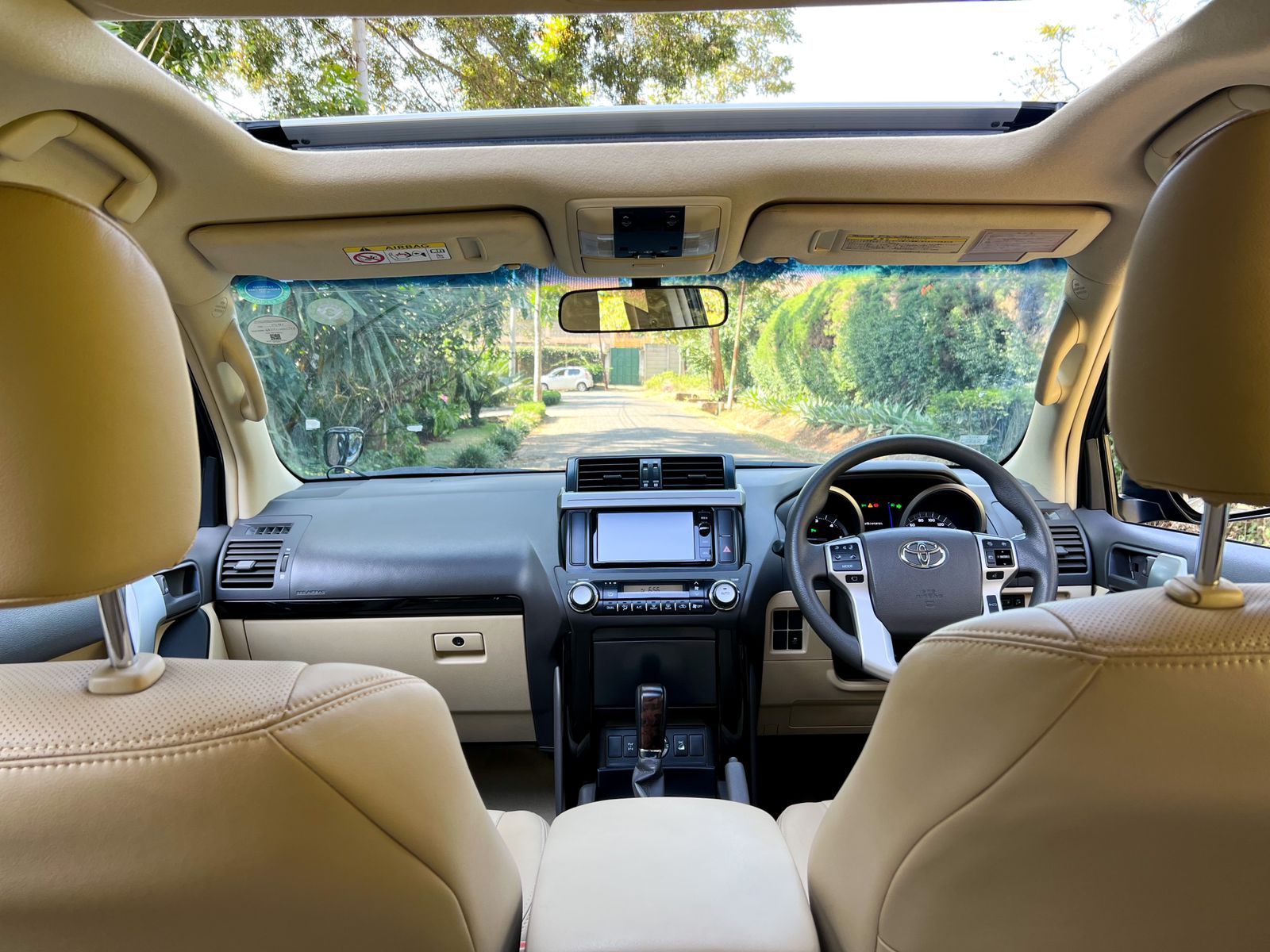 2015-toyota-Land Cruiser Prado-1181