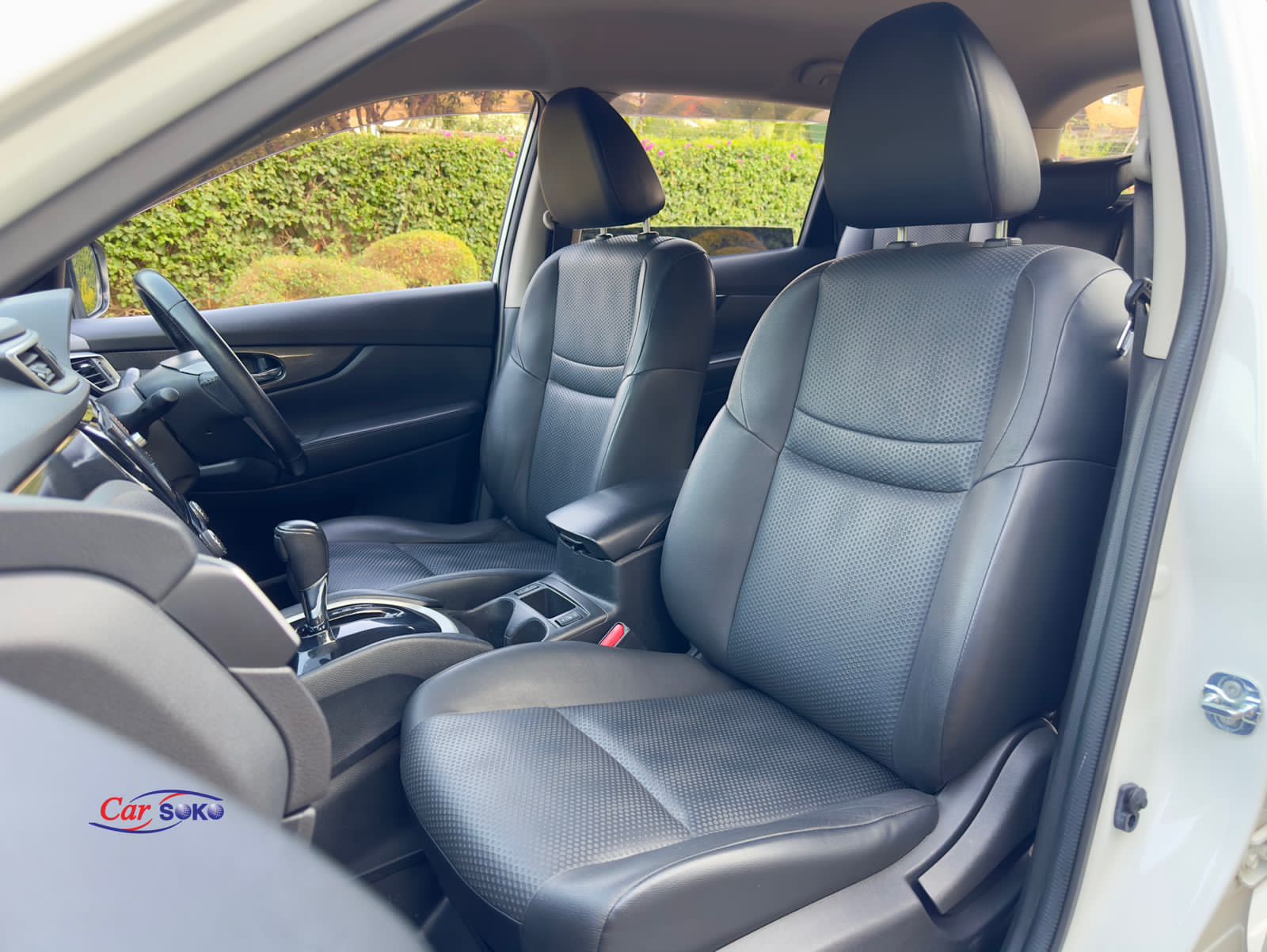 2014-nissan-Xtrail-1186