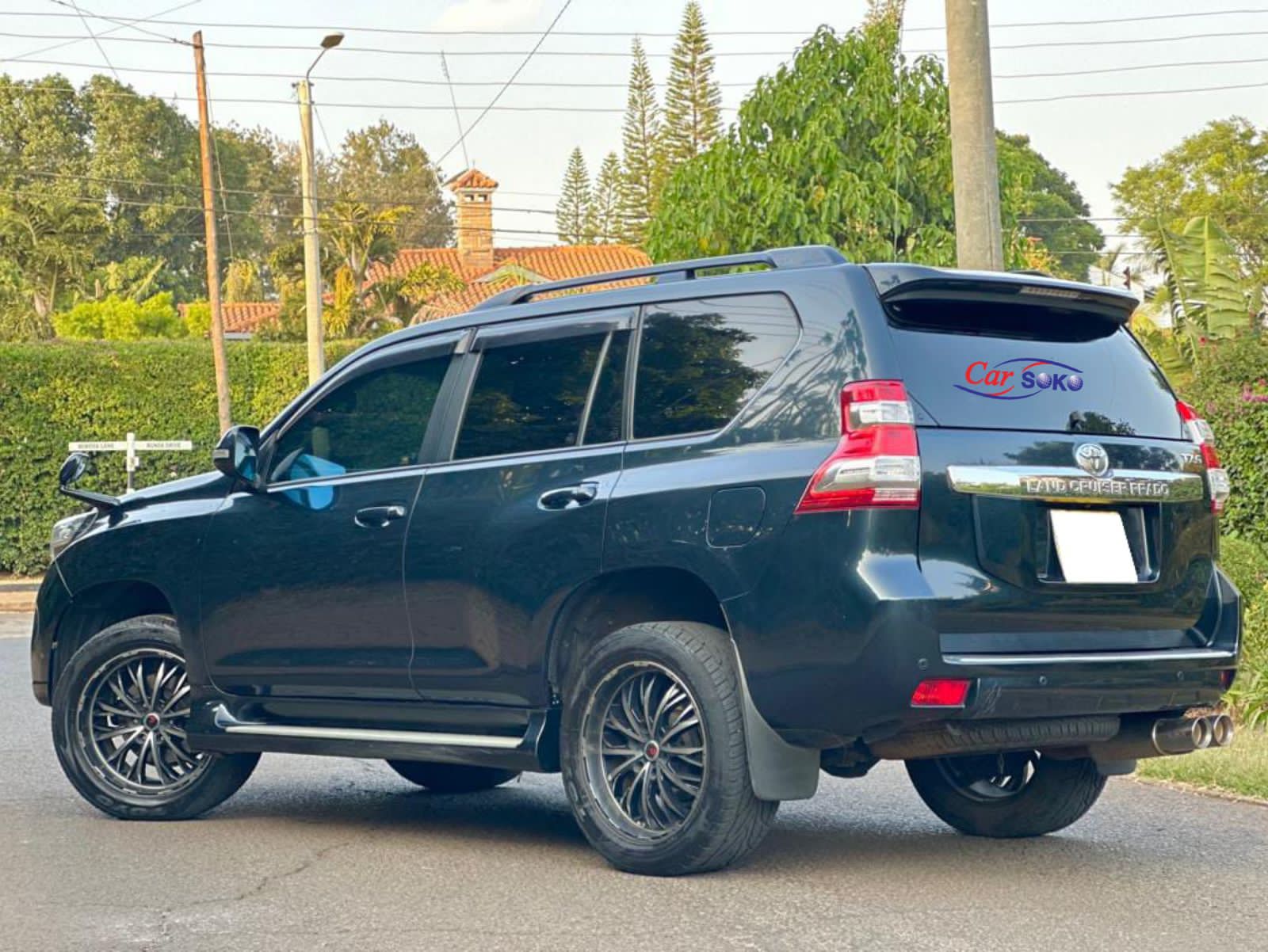 2015-toyota-Land Cruiser Prado-1187
