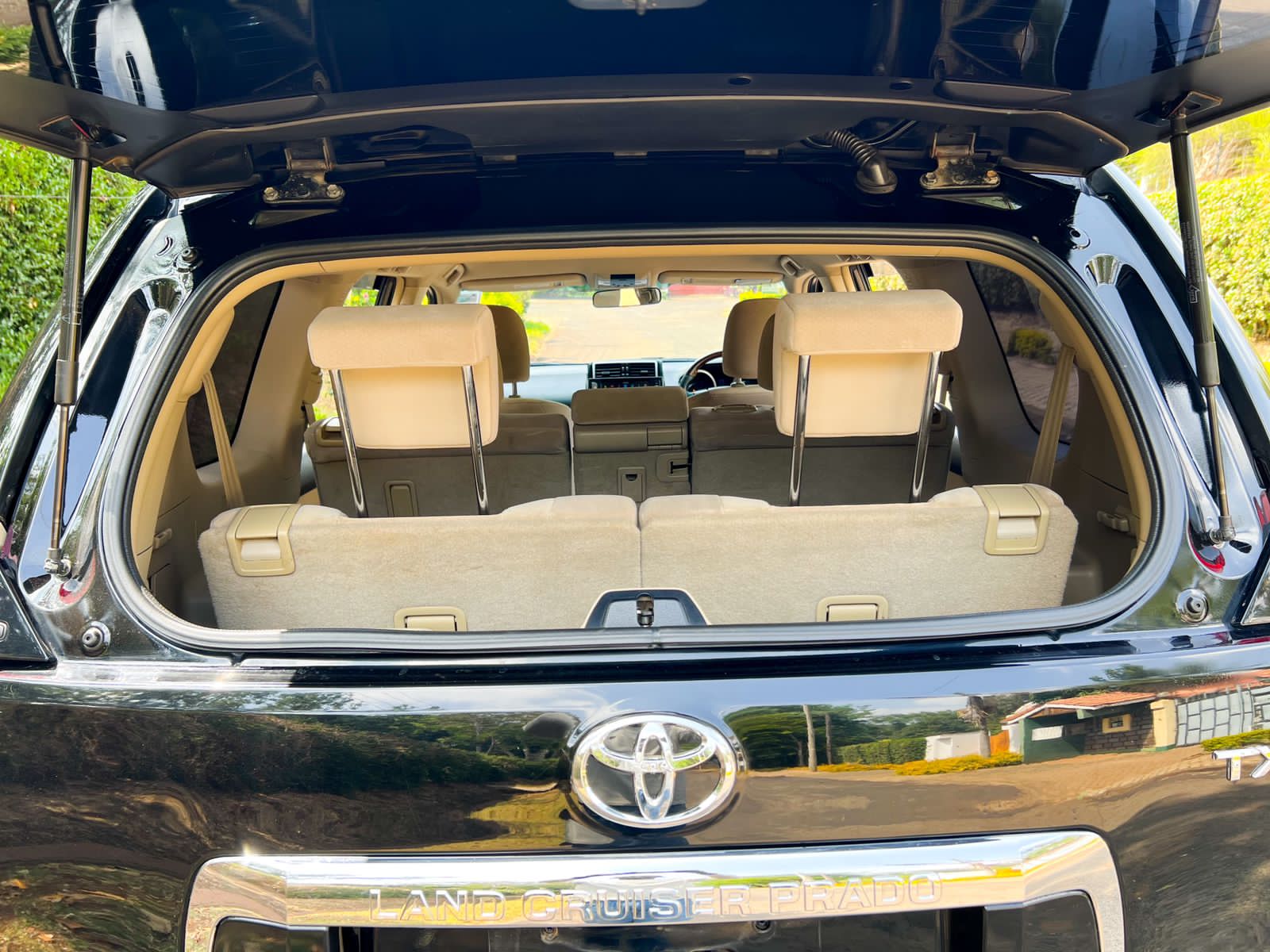 2011-toyota-Land Cruiser Prado-1188