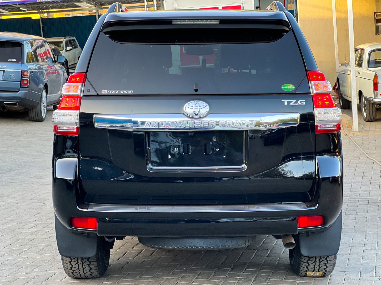 2016-toyota-Land Cruiser Prado-1190