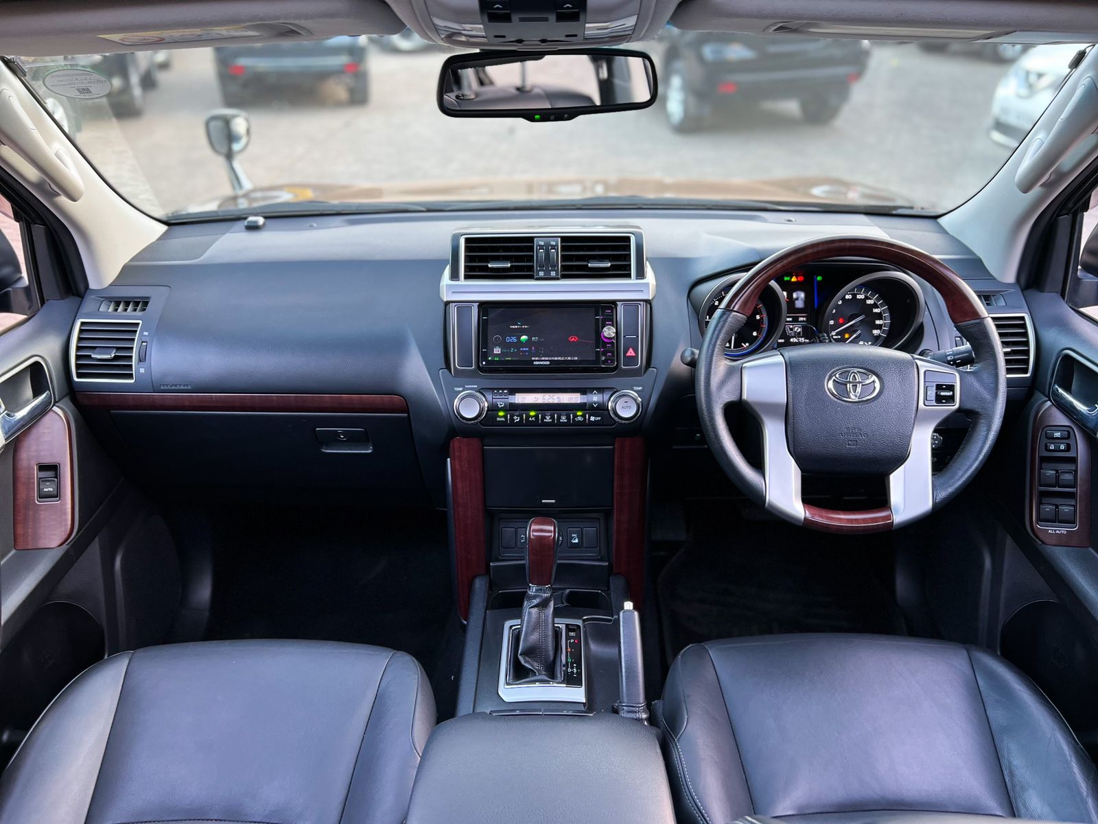 2016-toyota-Land Cruiser Prado-1190