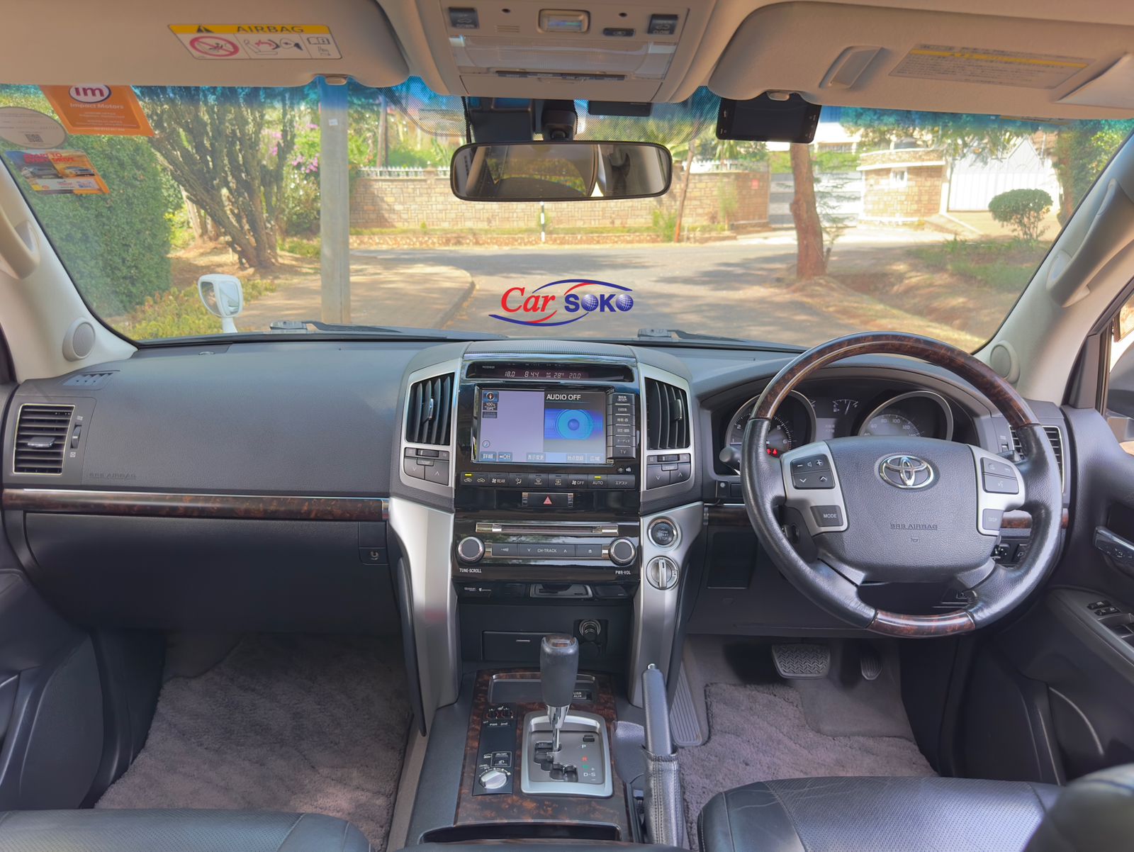 2014-toyota-Land Cruiser-1195