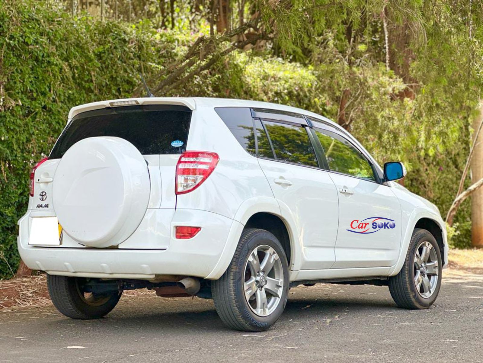 2011-toyota-RAV4-1197