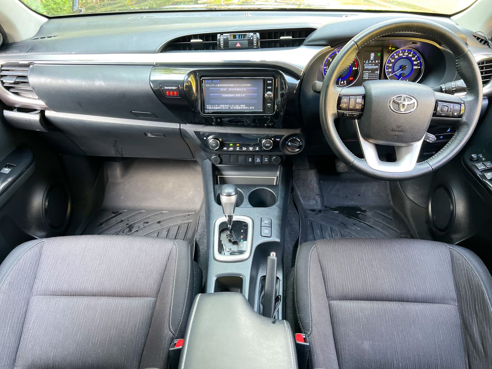 2018-toyota-Hilux-1198