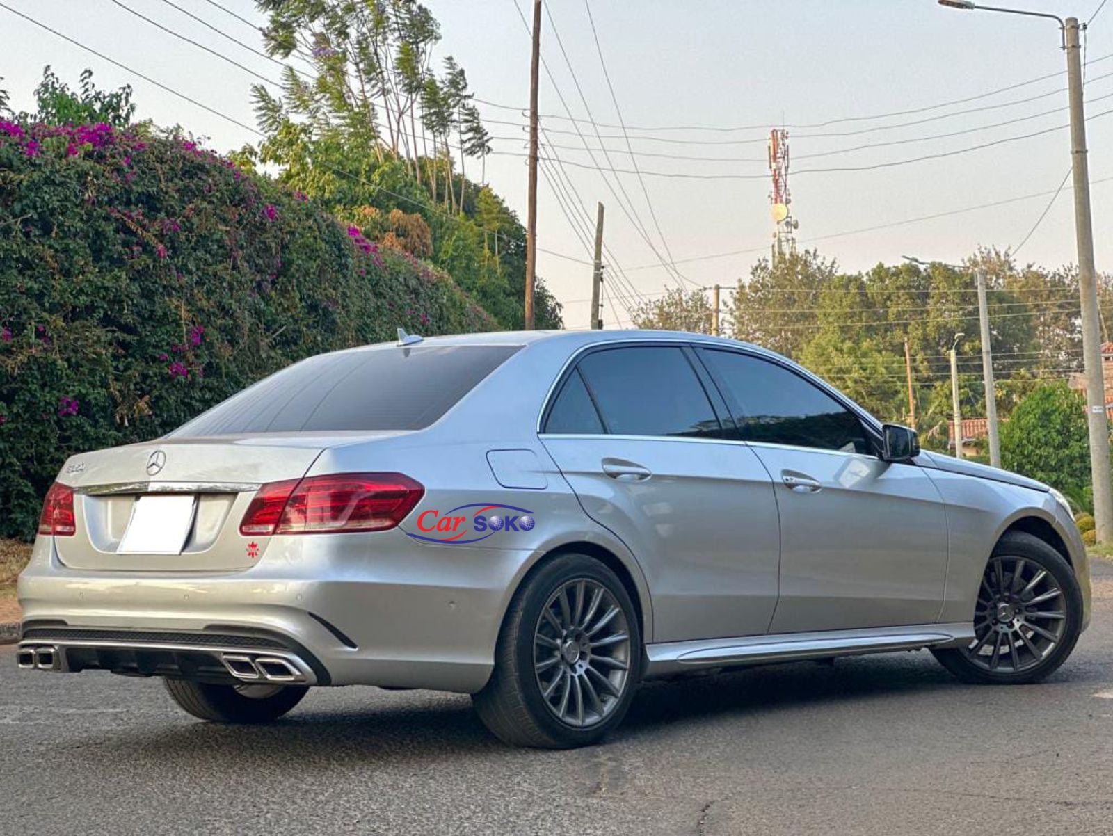 2011-mercedes-benz-E 350-1200
