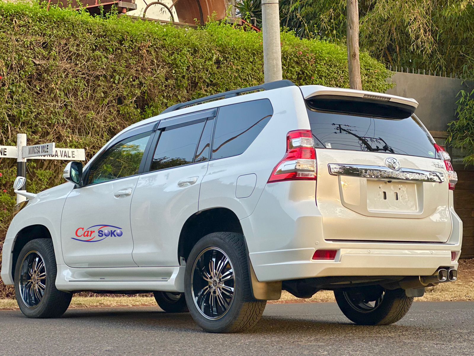 2016-toyota-Land Cruiser Prado-1204