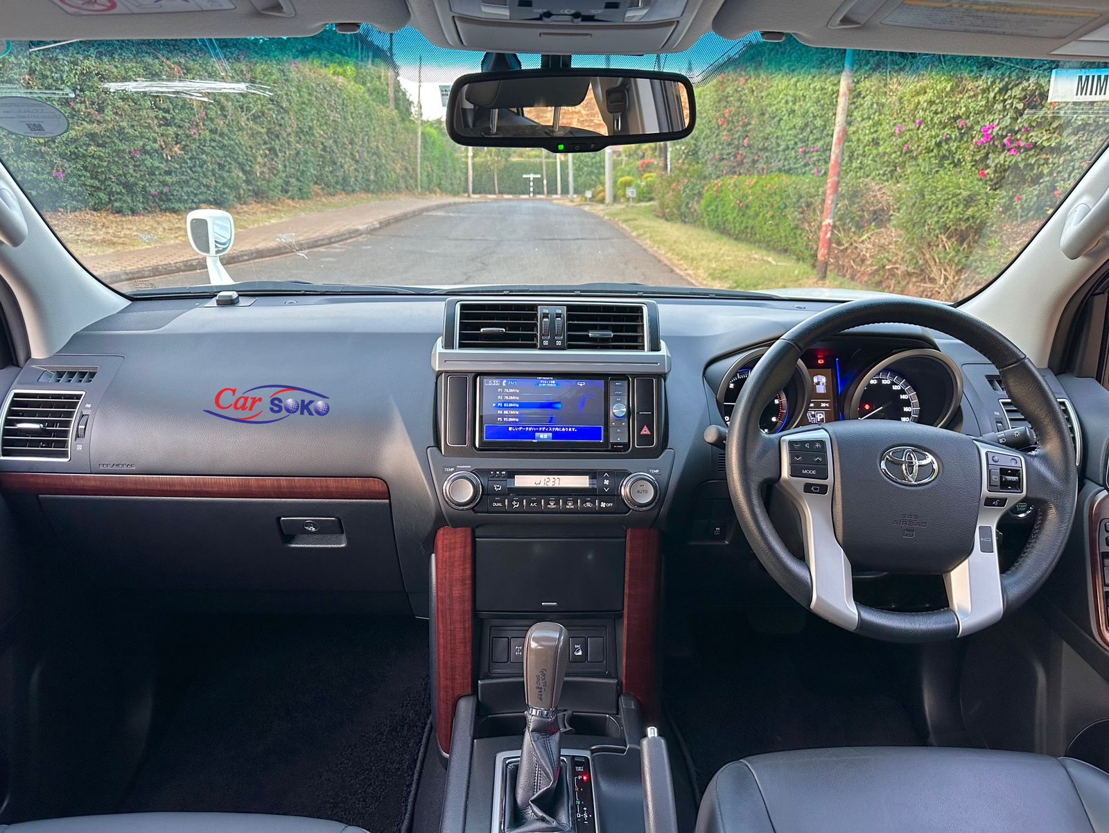 2016-toyota-Land Cruiser Prado-1204