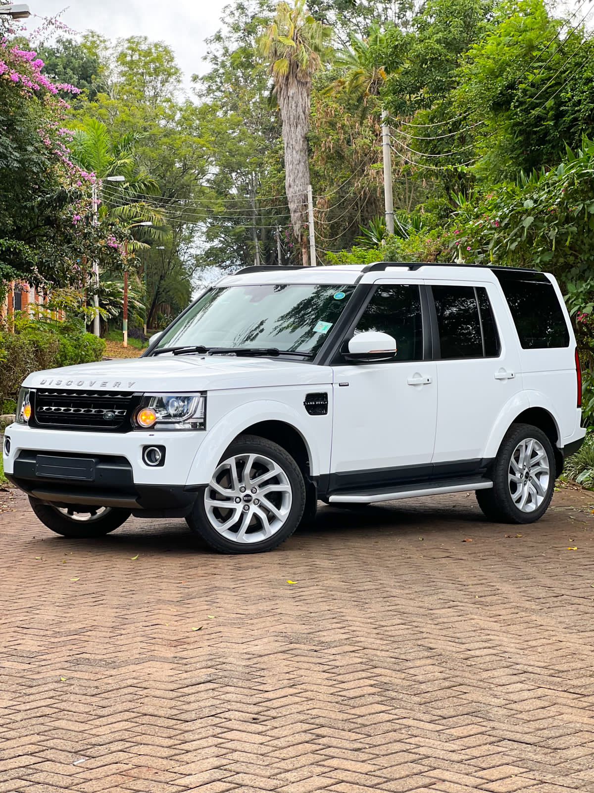 land-rover-discovery-iv-2015-1234
