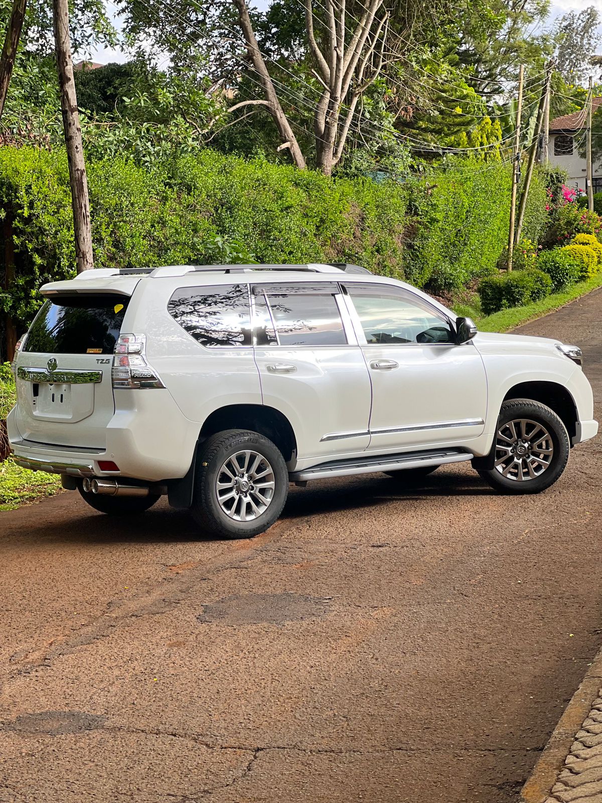 toyota-land-cruiser-prado-2017-1236