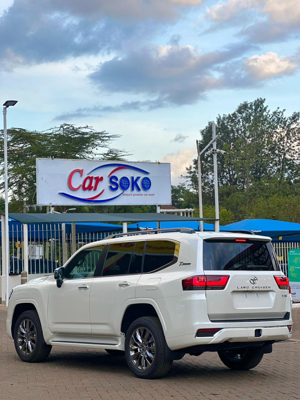 toyota-land-cruiser-2022-1261