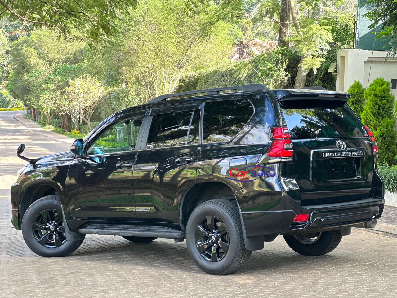 toyota-land-cruiser-prado-2017-1265