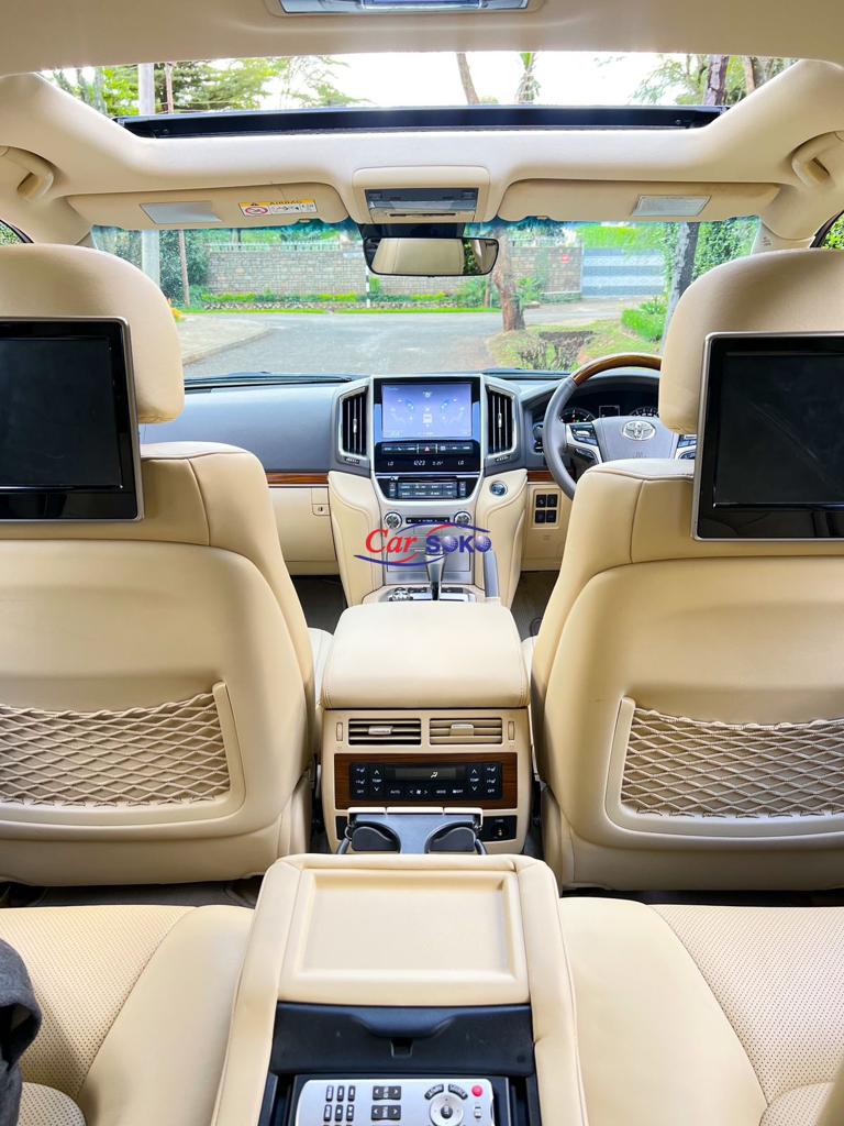 toyota-land-cruiser-2016-1270