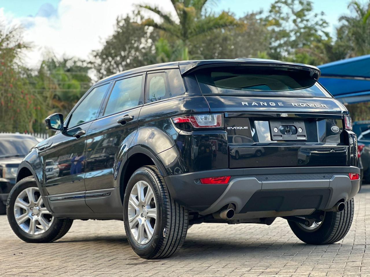 land-rover-evoque-2016-1274