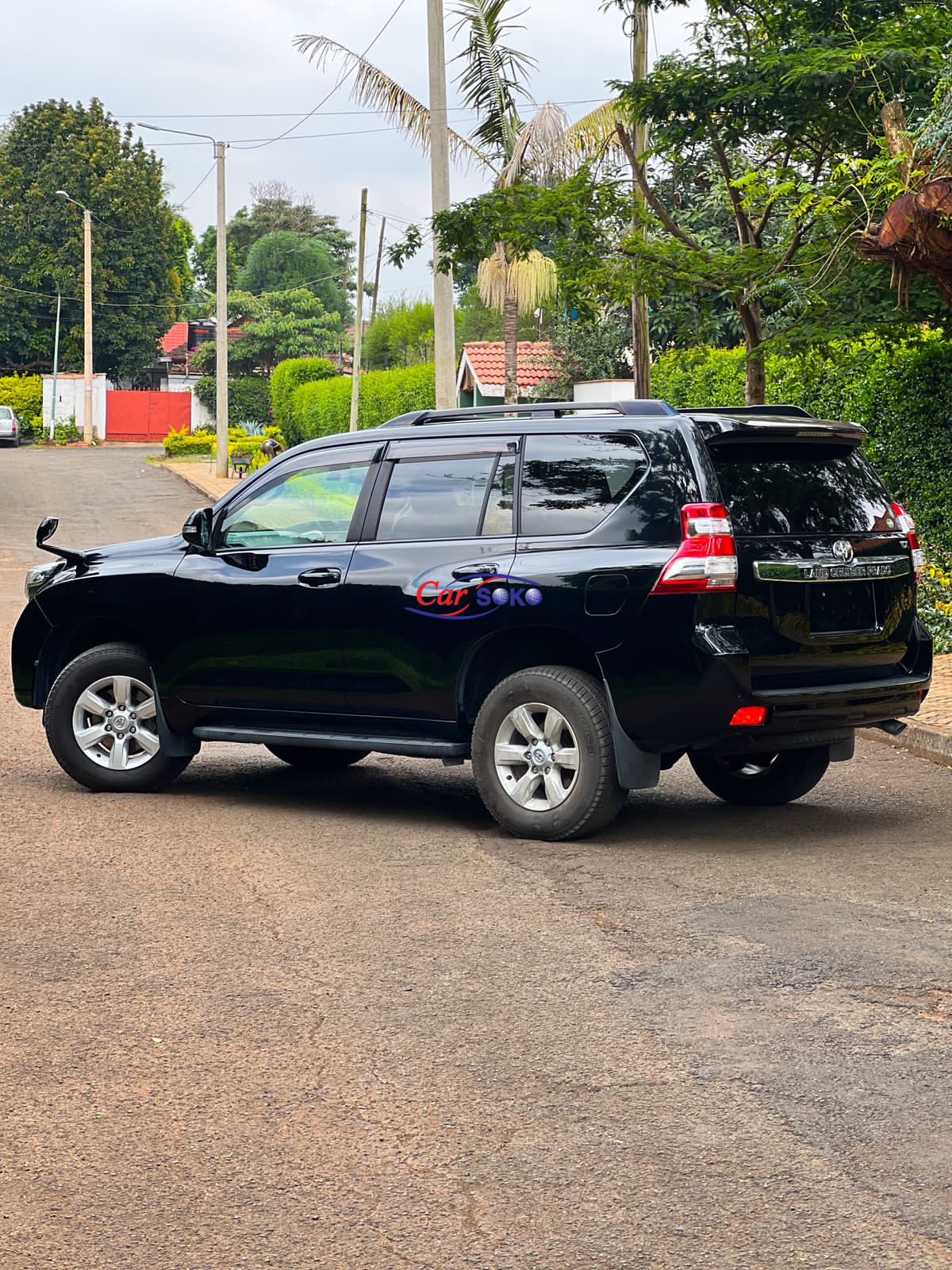 toyota-land-cruiser-prado-2016-1288