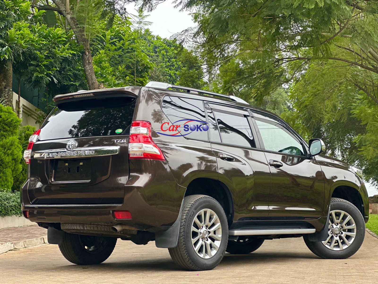 toyota-land-cruiser-prado-2016-1297